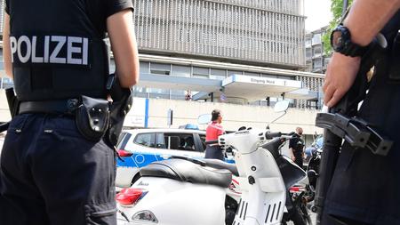 Polizisten Achtung Hier Spricht Die Polizei Zeit Online