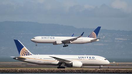 United Airlines Viel Kritik An Rausschmiss Von Flugpassagier Zeit Online