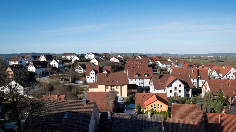 Asylpolitik: Der Blick aus Abduls Zimmer über Michelbach