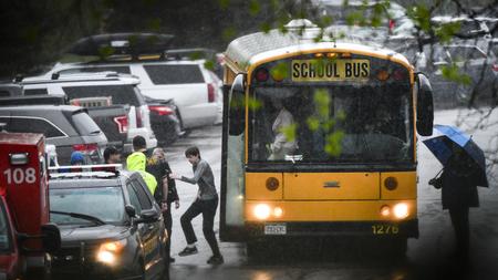 Usa Ein Toter Durch Schusse An Us Schule Zeit Online