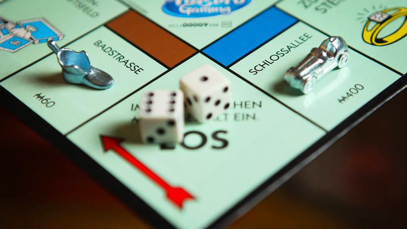 Gender-Pay-Gap: Bei "Ms Monopoly" verdienen Frauen mehr Geld als Männer