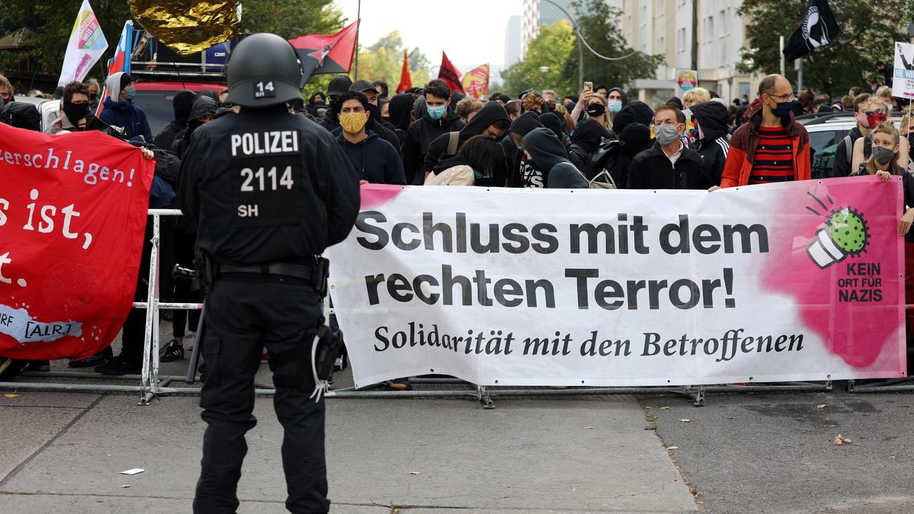 Berlin: Rechtsextremisten Sammeln Daten Von Berlinern | ZEIT ONLINE