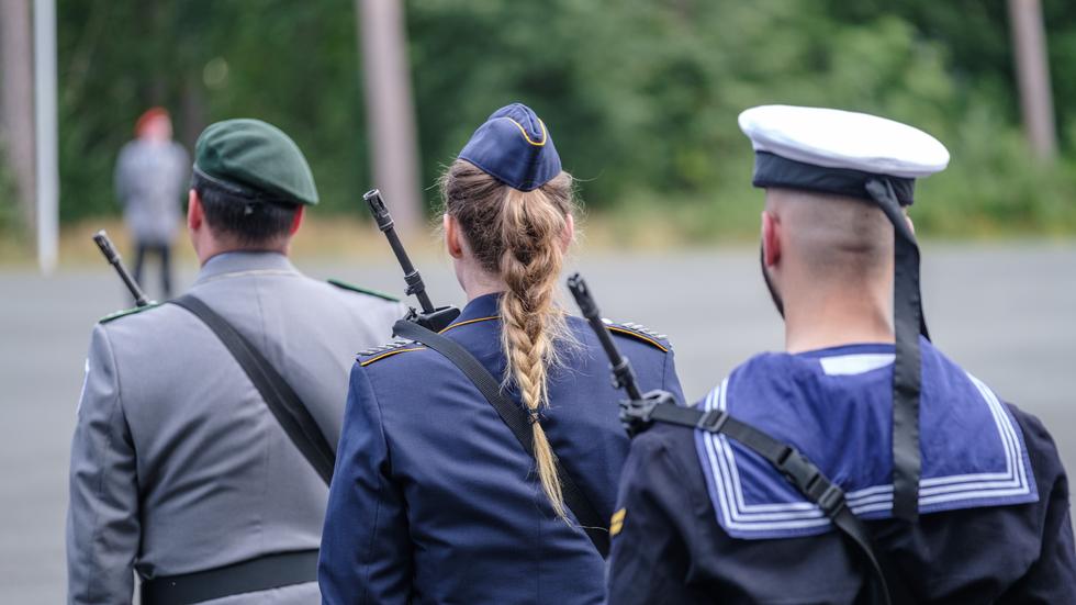 PTBS Bei Soldaten: Immer Mehr Soldaten Der Bundeswehr In ...