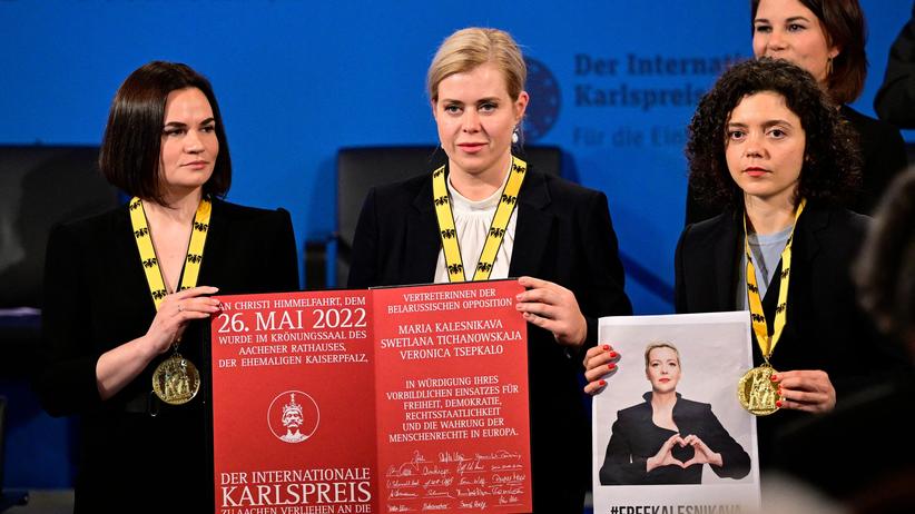 Karlspreis 2022: "Euer Mut lässt sich nicht wegsperren"