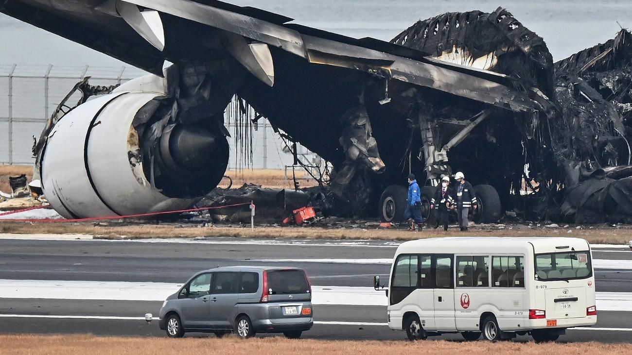 日本：人為的ミスによる飛行機衝突