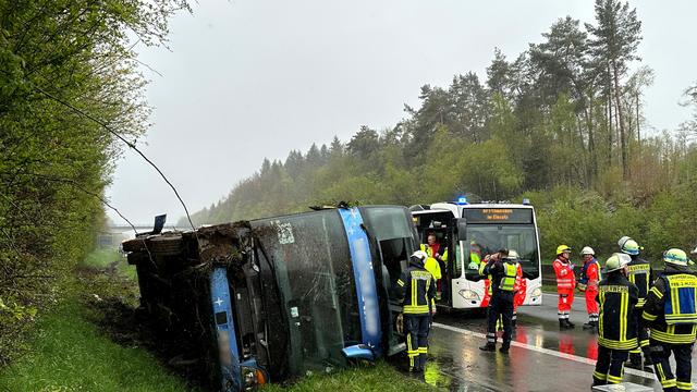 Unfall: Mehr als 25 Verletzte bei Busunglück im Sauerland