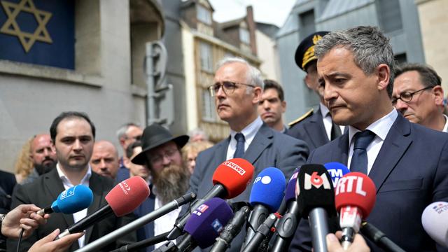 Brandanschlag auf Synagoge: Frankreichs Innenminister verurteilt antisemitischen Angriff in Rouen