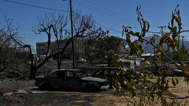 Griechenland: Großbrand nahe Athen nach drei Tagen gelöscht