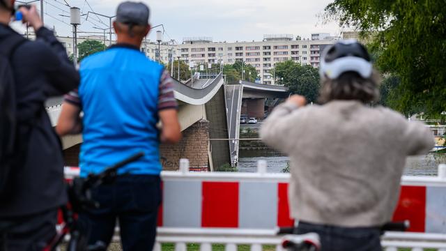 Carolabrücke in Dresden: Einsturzgefährdeter Brückenstrang soll vor Hochwasser beseitigt werden