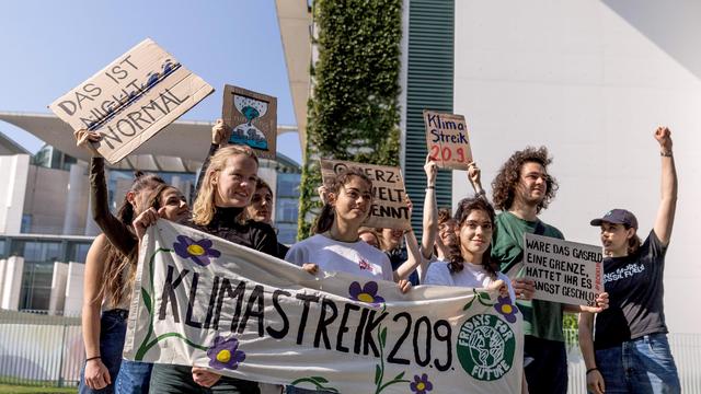 Globaler Klimastreik: Fridays for Future warnt vor "Rolle rückwärts" in Klimapolitik