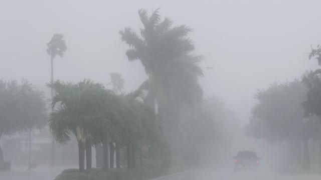 Storm: Hurricane Milton causes first power outages in Florida