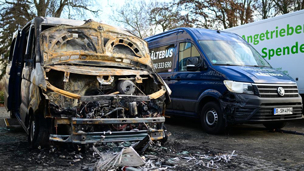 Berliner Stadtmission: Bereits am vergangenen Wochenende waren zwei Kältebusse der Berliner Stadtmission durch Brandstiftung beschädigt worden.