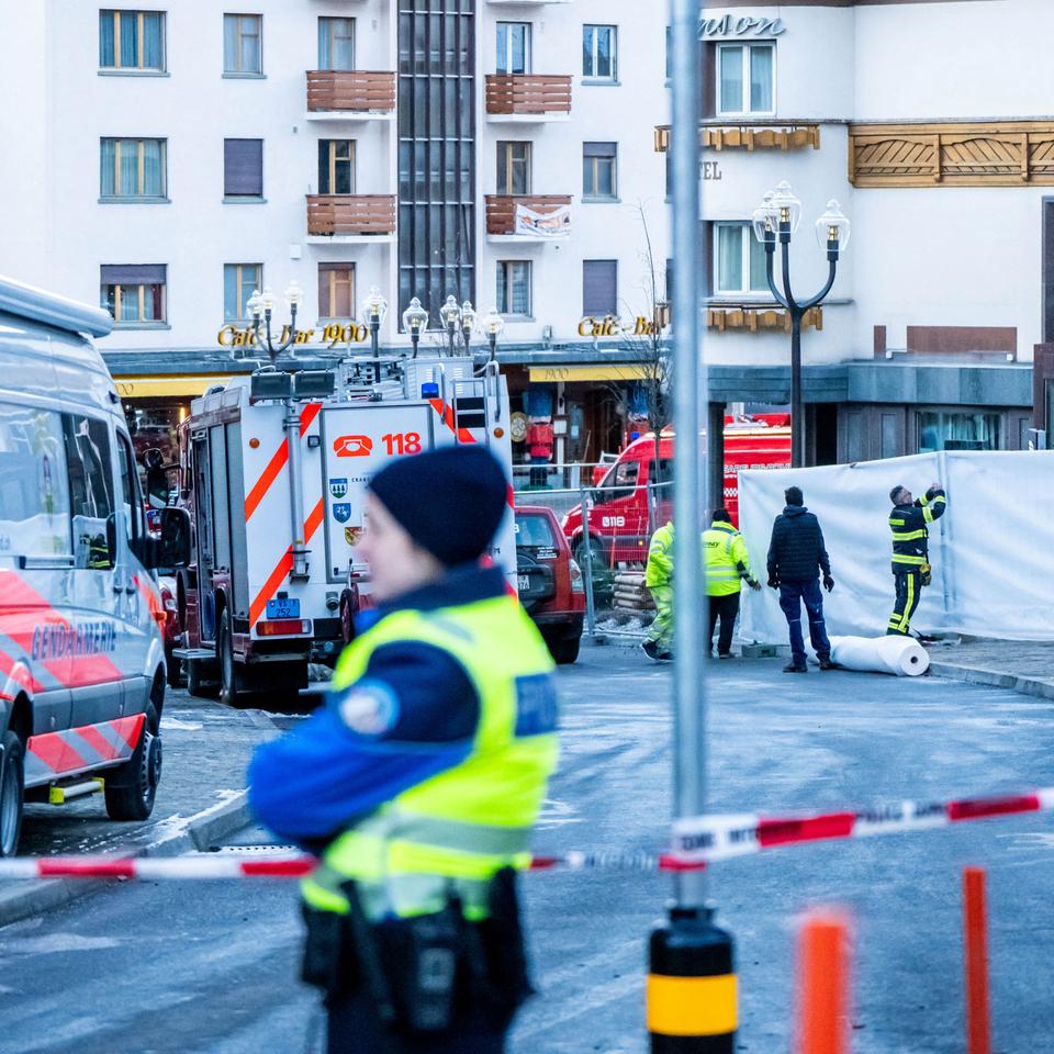 Schweiz: Dutzende Tote und etwa 100 Verletzte nach Brand in Crans-Montana |  DIE ZEIT