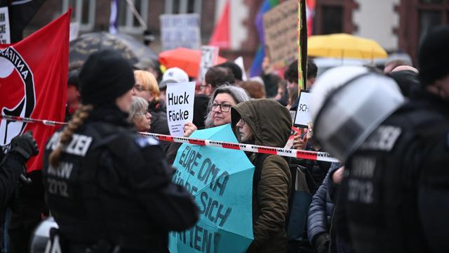 AfD in Nordrhein-Westfalen: Tausende Menschen bei Demo gegen Auftritt von Björn Höcke erwartet