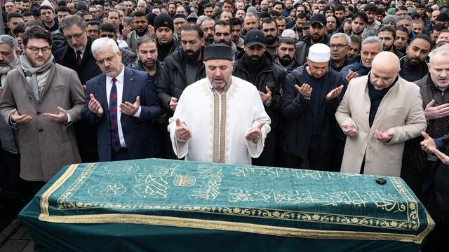 Angriff auf Bahnmitarbeiter: Steinmeier spricht Familie von getötetem Bahnmitarbeiter Mitgefühl aus