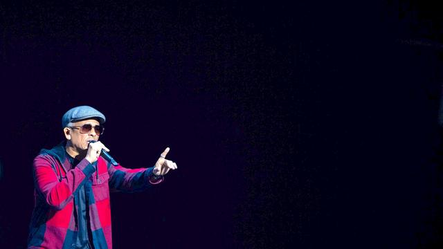 Demonstration vor dem Bundeskanzleramt: Xavier Naidoo verbreitet erneut antisemitische Verschwörungsmythen