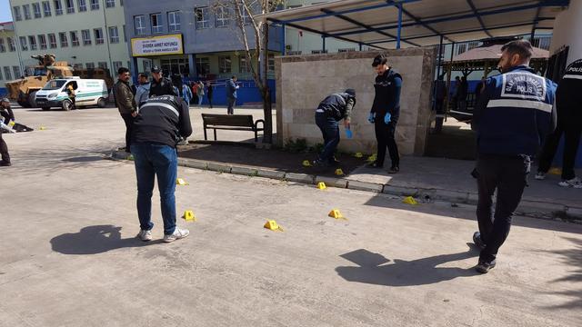 Bild: Türkei: Vier Tote bei Schüssen an einer Schule in der Türkei