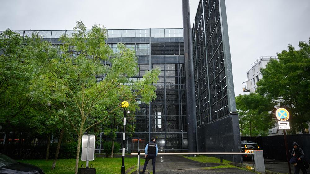 Urteil: Ein Gericht im französischen Nantes hat den deutschen Serienmörder »Maskenmann« zu lebenslanger Haft wegen Mordes verurteilt.