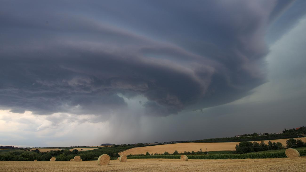 Unwetter in Baden-Württemberg: Schwere Unwetter richten im Südwesten Deutschlands schwere Schäden an