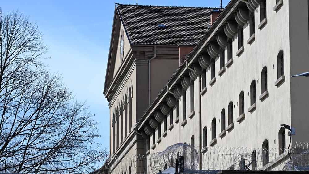 Gefangenenmeuterei Tübingen JVA Rottenburg Polizeieinsatz