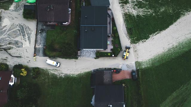 Unwetter : Überflutungen und Muren nach Unwetter in Österreichs Urlaubsregionen