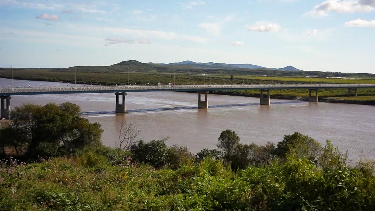 Russia and North Korea Open First Road Bridge Across Border
