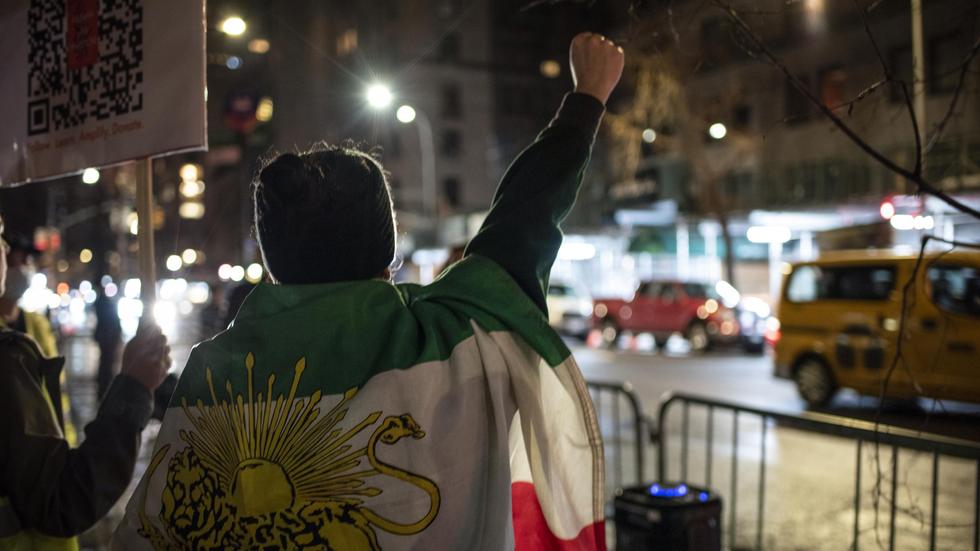 Iran: Augenzeugen berichten von neuen Protesten in mehreren Städten