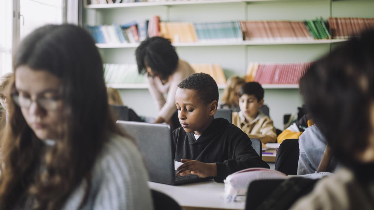 Deutsches Schulbarometer: Zappelige Kinder und ihre Angst vor Armut