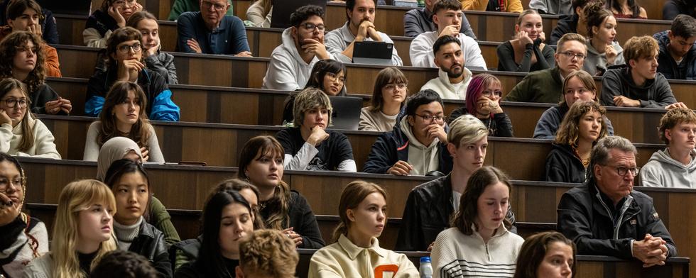 Studium in Deutschland: Kultusminister rechnen mit deutlich mehr Studienanfängern bis 2035