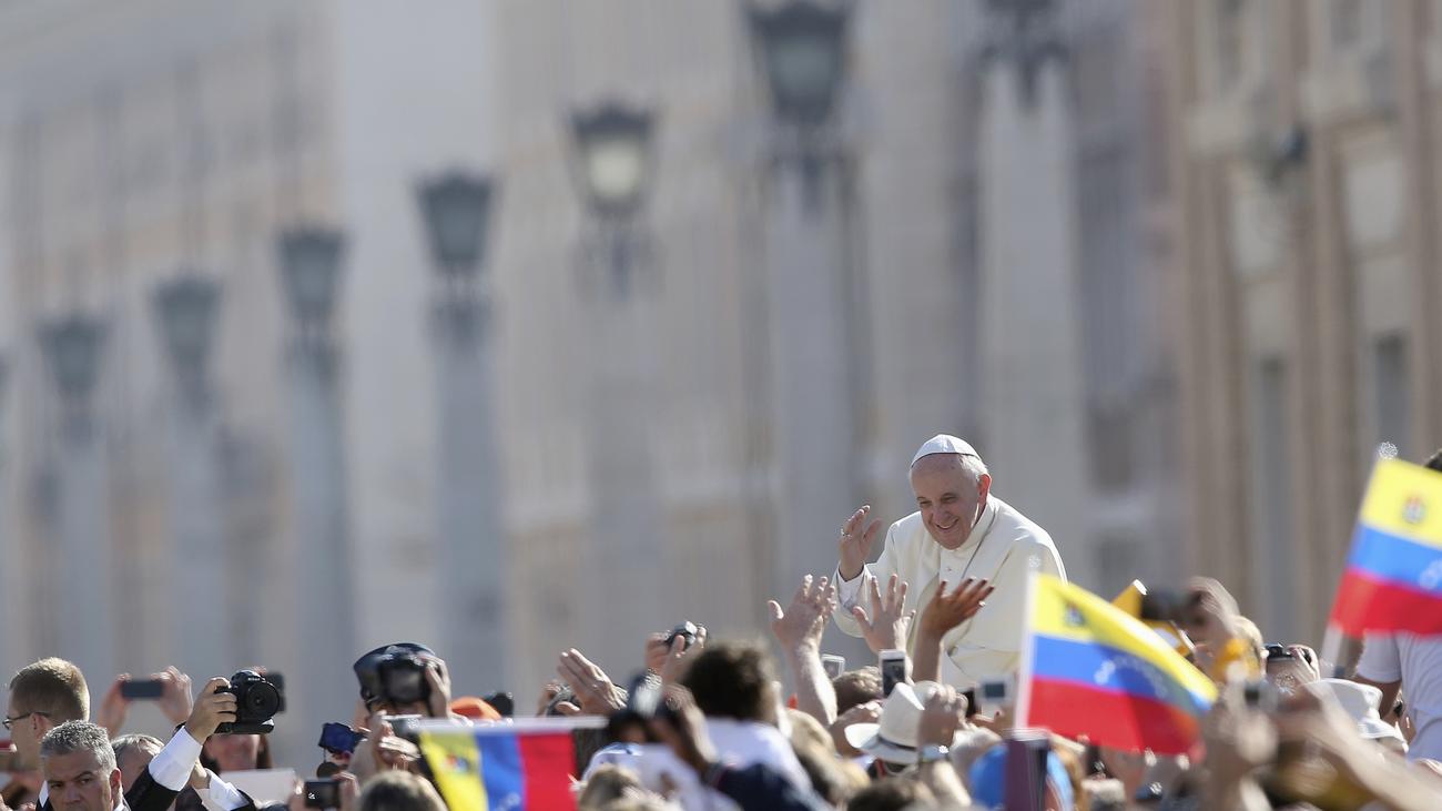 Katholische Kirche Papst Franziskus Will Keinen Tratsch Im Vatikan Zeit Online