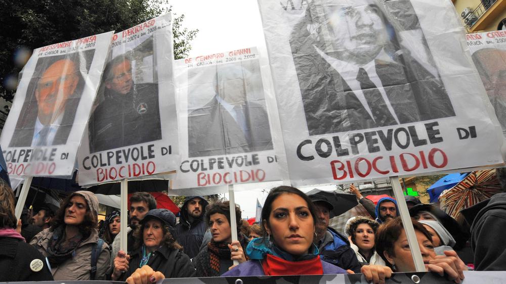 Italien Zehntausende demonstrieren gegen CamorraGiftmüll ZEIT ONLINE