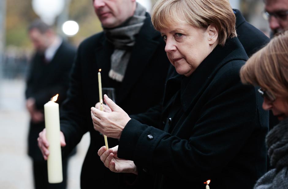 Mauerfall-Jahrestag in Berlin: Als die Ballons in den ...