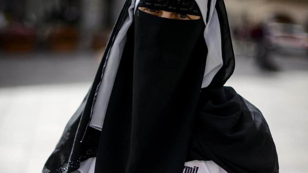 Burka-Verbot: Ein Gesetz, Das Ins Leere Geht | ZEIT ONLINE