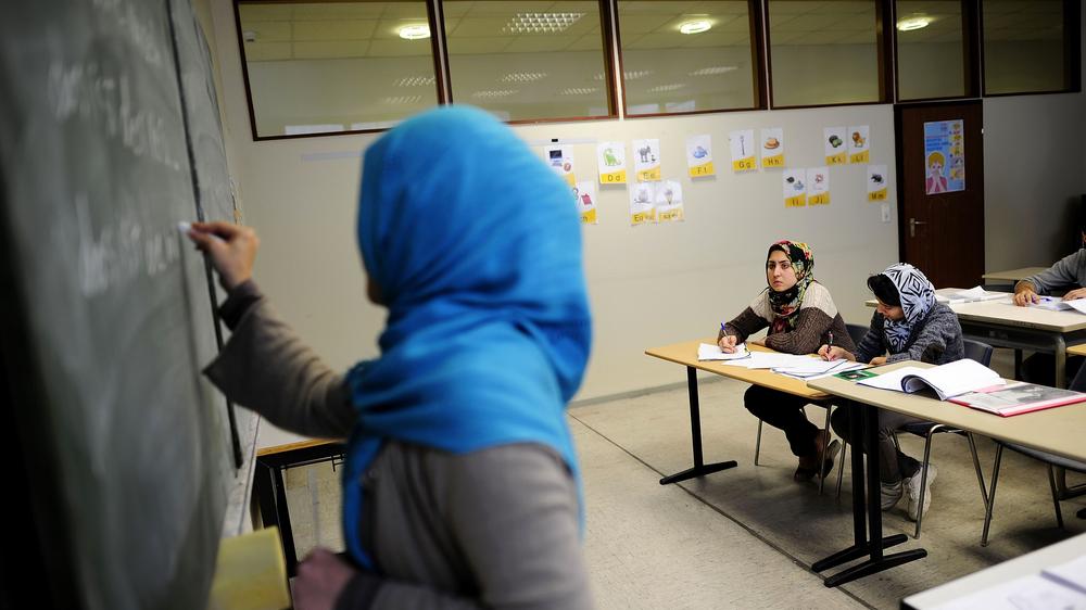 Weibliche Flüchtlinge: Deutschkurs für Flüchtlinge in Sarstedt