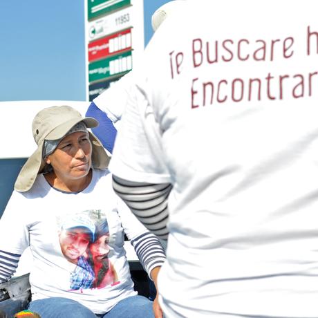 Mexiko: "Ich werde suchen, bis ich dich finde" steht auf den T-Shirts der Mütter.