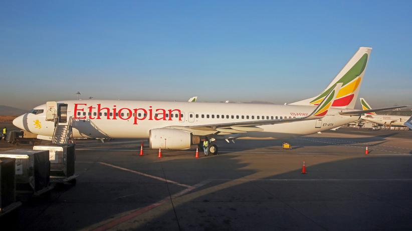 Flugzeugabsturz: Eine Boeing 737 der Ethiopian Airlines steht im Januar 2017 am Bole International Airport in Addis Abeba. Von hier war auch die Unglücksmaschine gestartet.