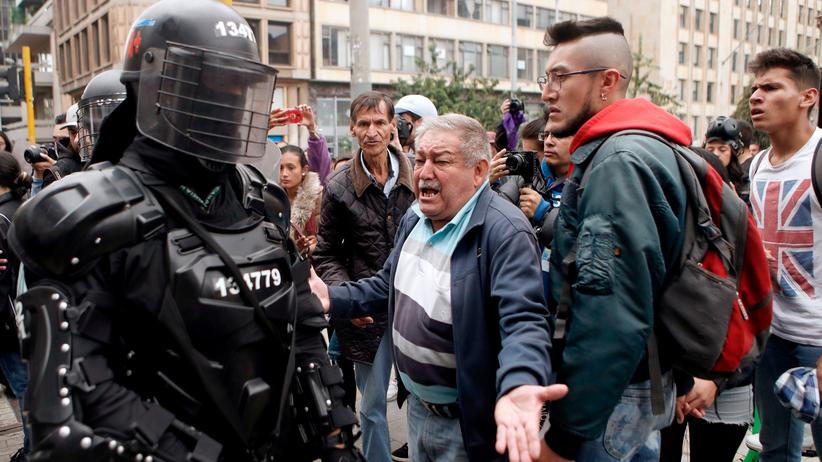 Kolumbien: Im ganzen Land demonstrierten Menschen gegen die Regierung, hier in Bogota.