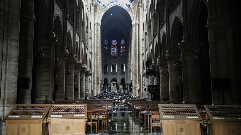 Die Notre-Dame Kathedrale von innen am 16. April 2019. 