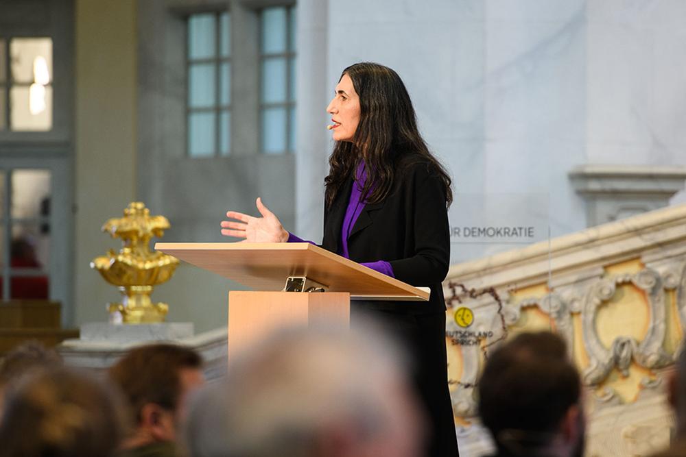 "Deutschland spricht": Selmin Çalışkan, Direktorin für Institutionelle Beziehungen bei der Open Society Foundation, wirbt für mehr Unterstützung für NGOs.