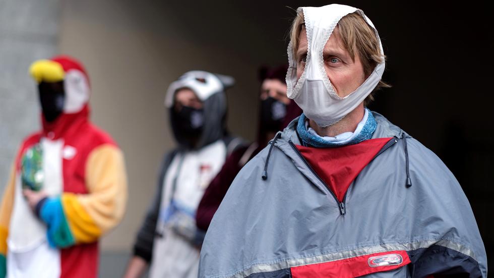 Corona-Proteste: Demonstranten gegen die Schutzmaßnahmen gegen das Coronavirus in Berlin