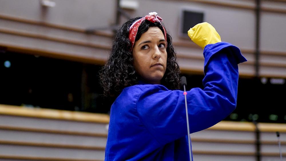 Familie in der Corona-Krise: Wie war das noch mal mit der Arbeiterinnenbewegung? In Corona-Zeiten lautet die Parole eher: Frauen an den Herd –  und ins Kinderzimmer!