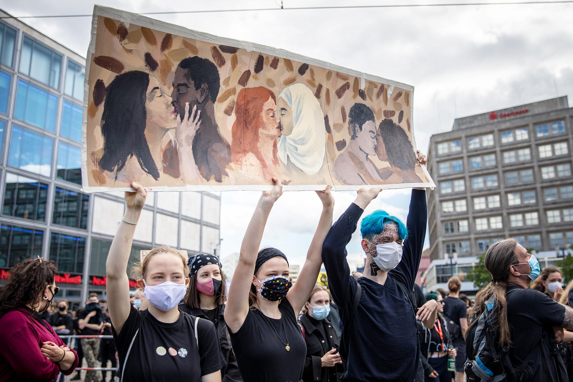 Demonstration Zehntausende Menschen protestieren deutschlandweit gegen