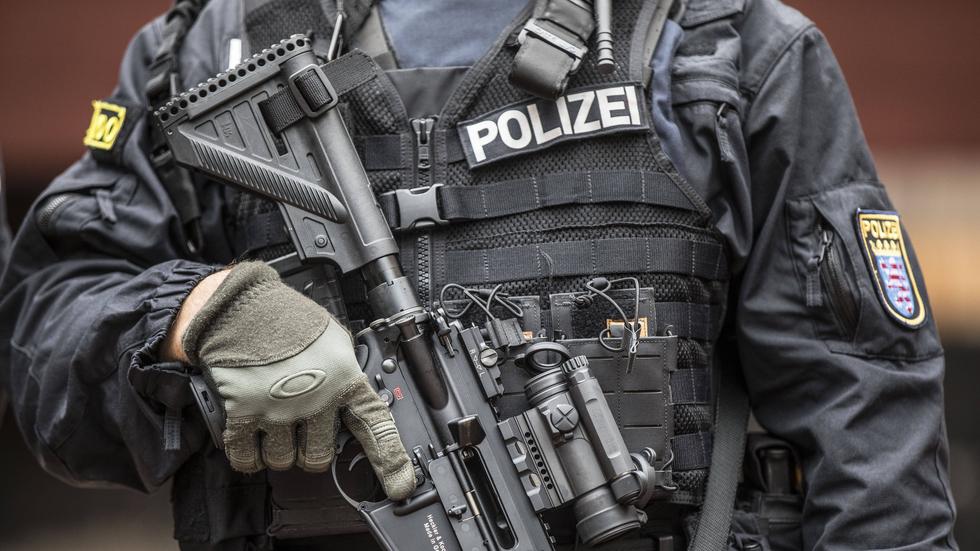 Frankfurt am Main: Polizei prüft neues Video von Polizeieinsatz