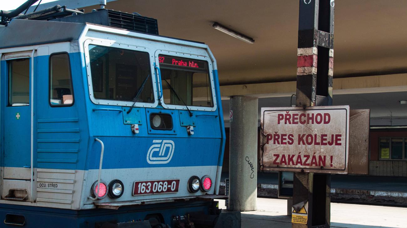 Tschechien: Zwei Tote bei Zugunglück nahe der deutschen ...