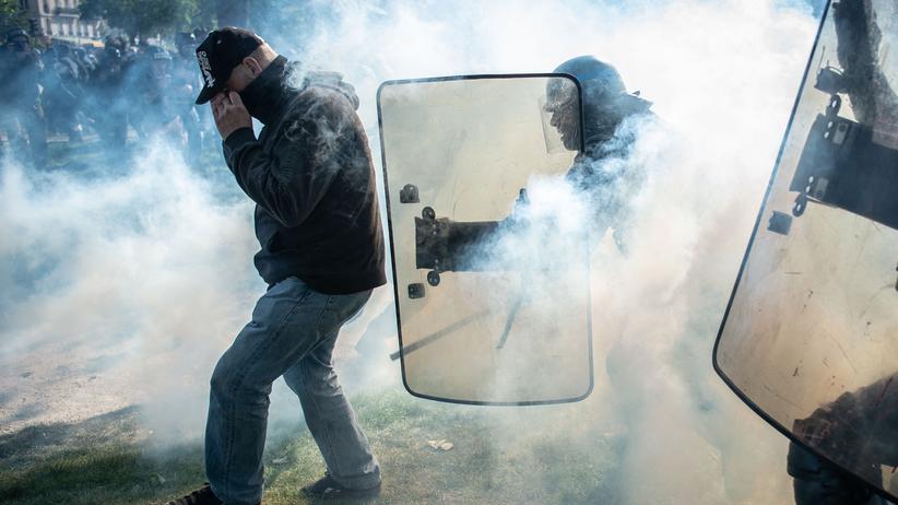 Tag der Arbeit: Gewaltsame Zusammenstöße bei Demos in Frankreich und der Türkei
