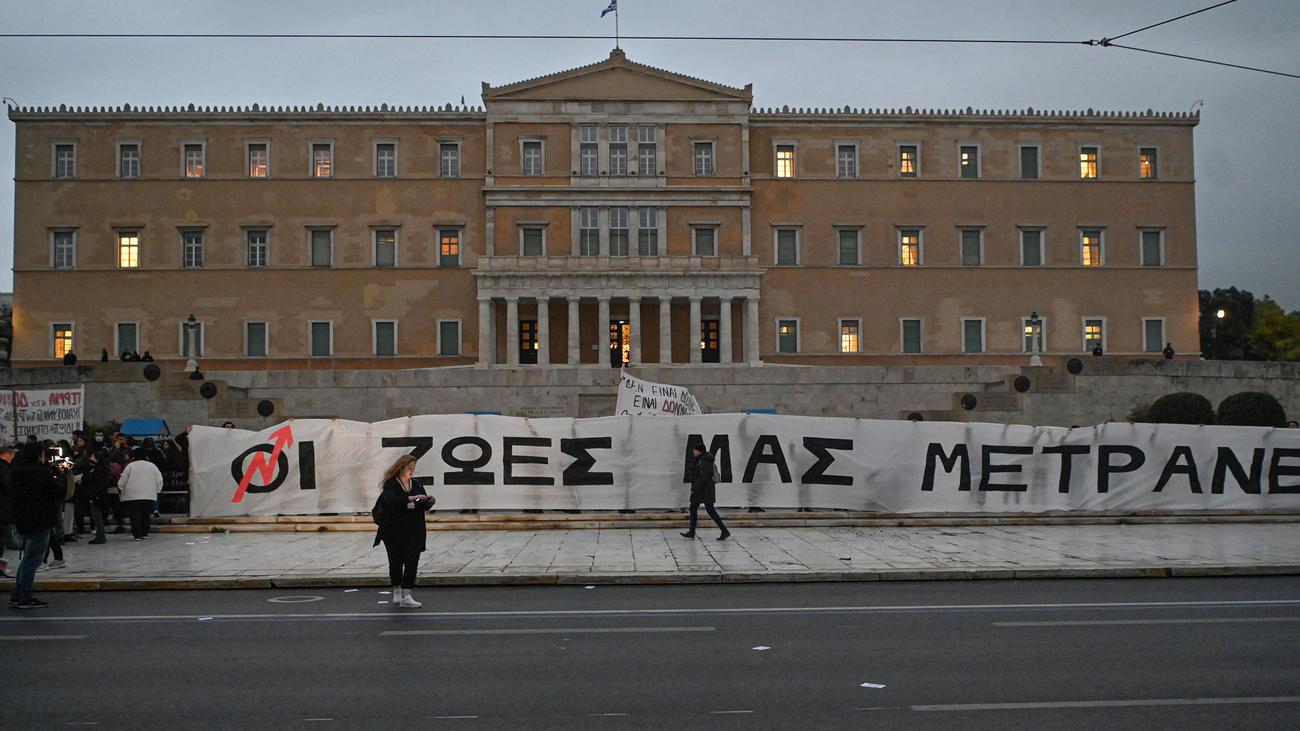 Griechenland: Proteste Nach Zugunglück Weiten Sich Aus | ZEIT ONLINE