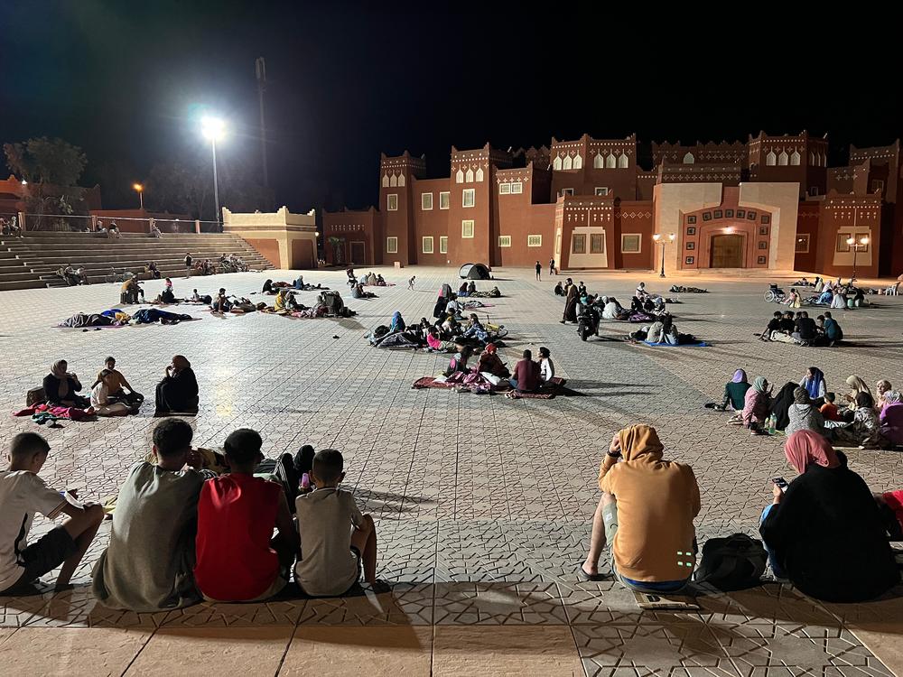 Marokko nach dem Erdbeben: Auch in der Stadt Ouarzazate müssen Menschen Schutz suchen nach dem Erdbeben.