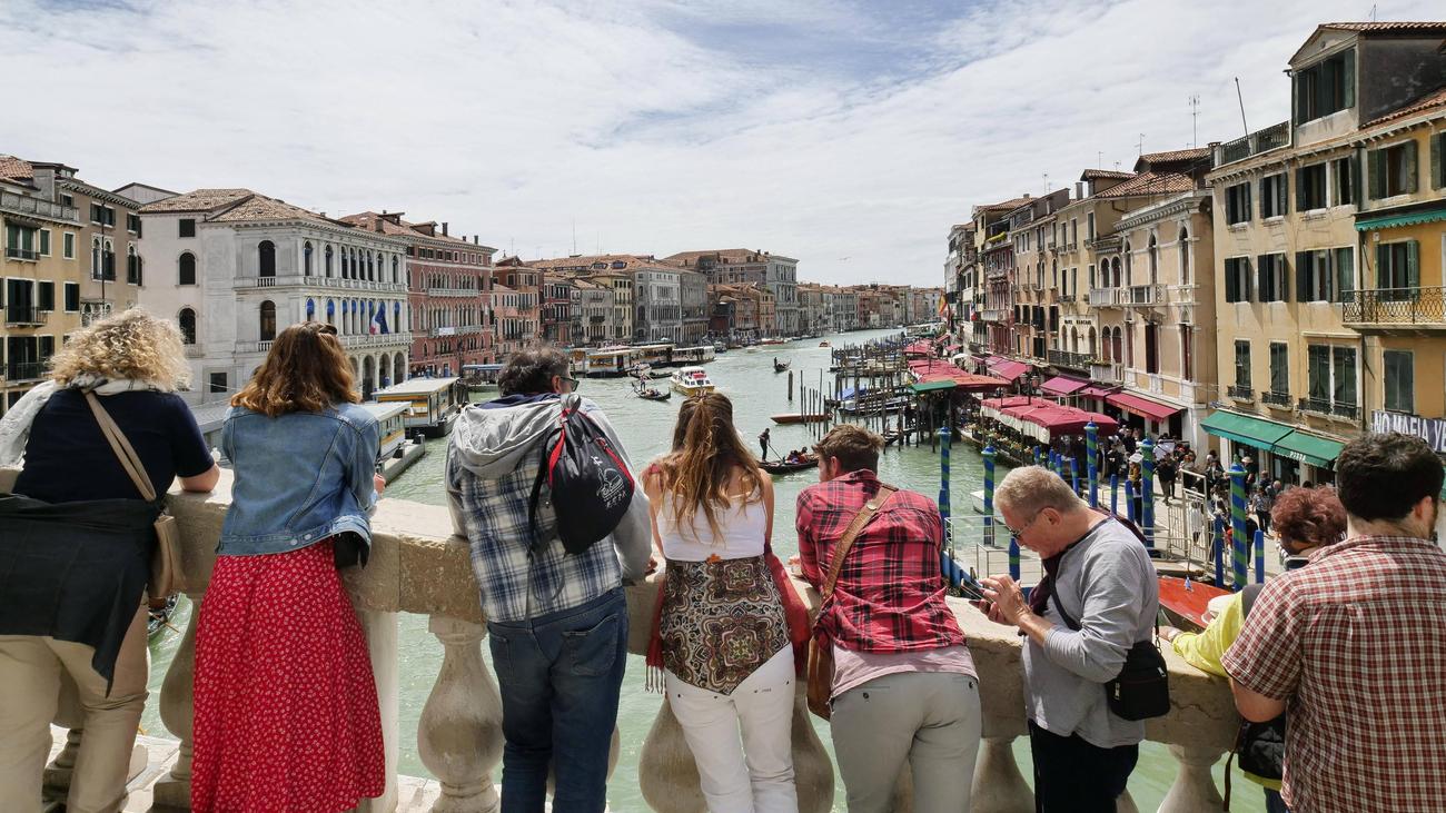 Tourisme de masse : Venise interdit les grands groupes de touristes