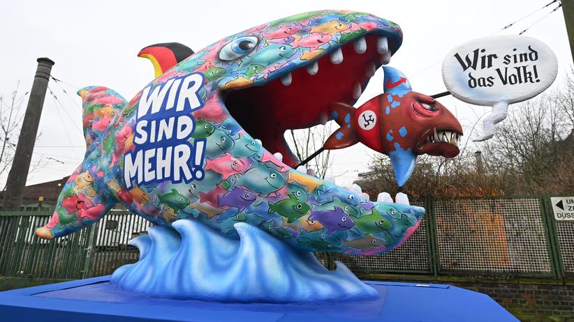 Karneval Rosenmontagsumzug Fisch