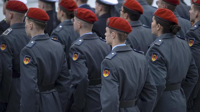 Rekrutierung bei der Bundeswehr: Jeder zehnte neue Soldat ist minderjährig